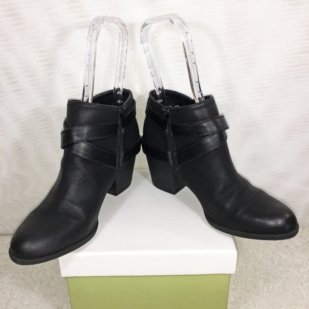 Indigo Road Black Rogue Biker Ankle Bootie - Picture 3 of 5